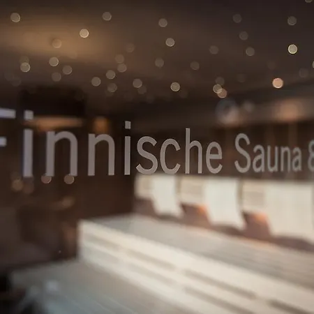 Bollenhuthotel Kirnbacher Hof 4* Вольфах