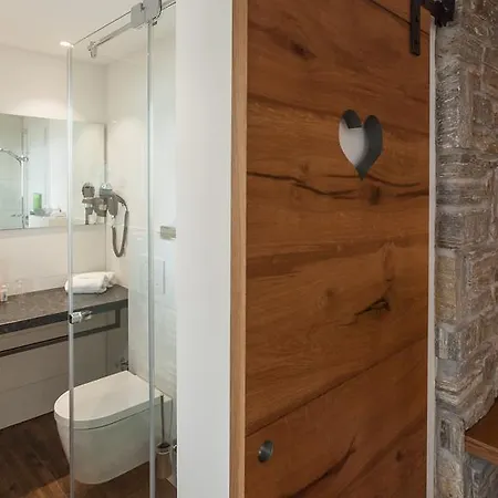 Bollenhuthotel Kirnbacher Hof 4*