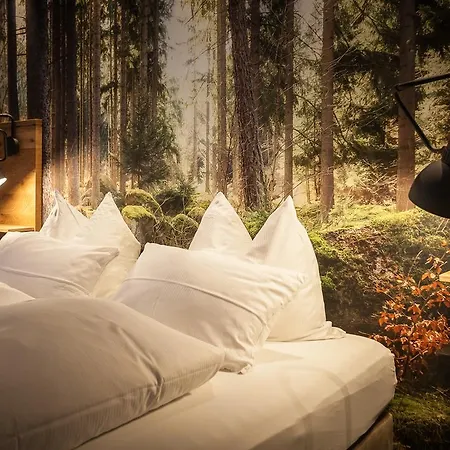 酒店 Bollenhuthotel Kirnbacher Hof 4*