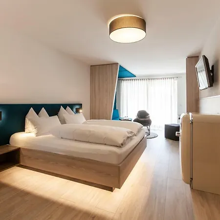 Hotel Bollenhuthotel Kirnbacher Hof 4*