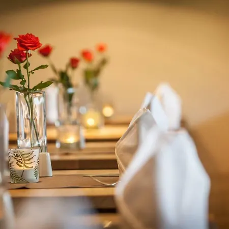 Hotell Bollenhuthotel Kirnbacher Hof
